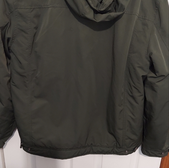 Green Tommy Hilfiger winter coat. Size xl - Picture 10 of 10
